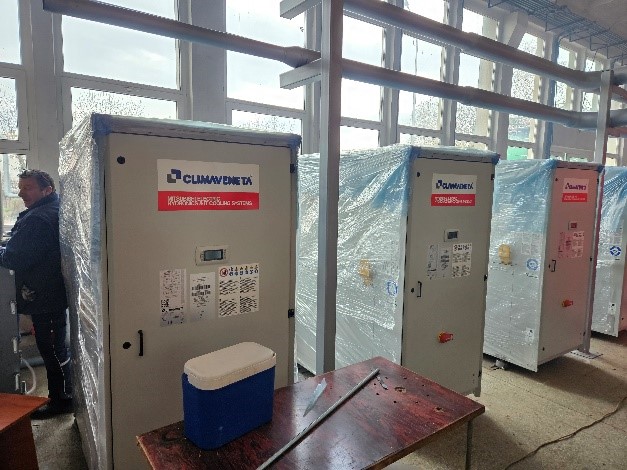 In week 12 of 2024, in the Project EEA 107379/2019 the main thermic equipment (HEAT PUMPS) were delivered in Ploiesti